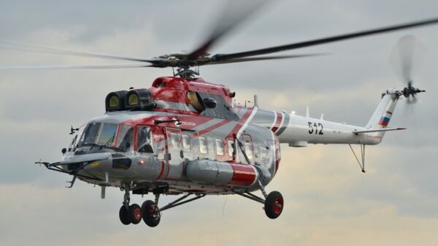 Tổng thống Putin thị sát thiết bị mô phỏng trực thăng Mi-171A2